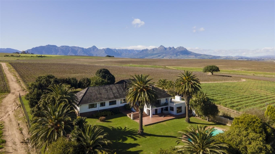 4 Bedroom Property for Sale in Lyndoch Western Cape